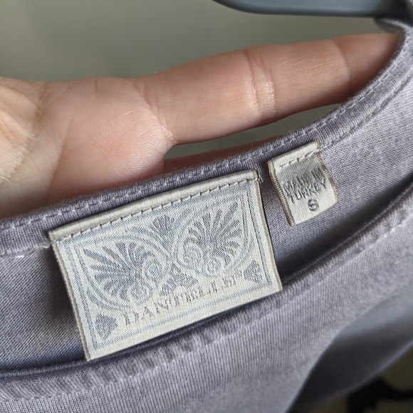 DANTELLE Asymmetrical Lace Long Sleeve Tee S - Picture 3 of 12